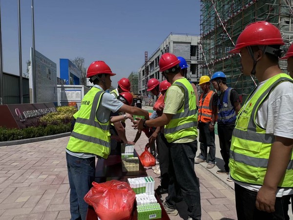 陜煤建設銅煤公司十五項目部：戰(zhàn)高溫、不服“暑”掀起大干熱潮