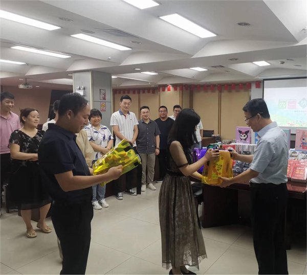 陜煤建設(shè)路橋分公司開展“六一”關(guān)愛(ài)職工子女成長(zhǎng)活動(dòng)