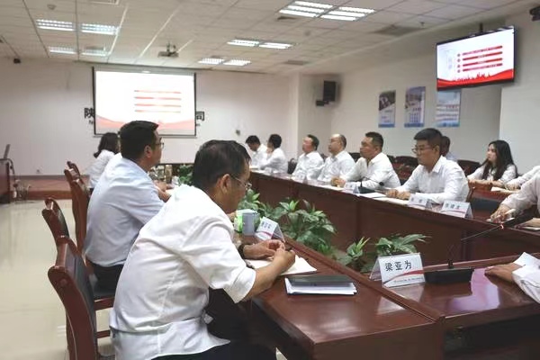 聽專題黨課 守廉政底線