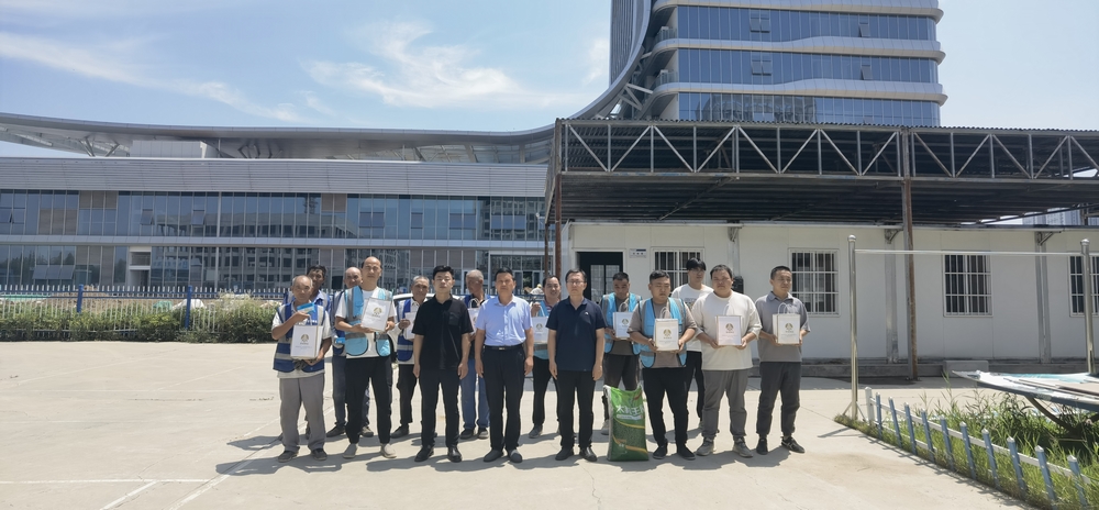 陜煤建設(shè)澄合分公司“清涼一夏”走一線(xiàn)