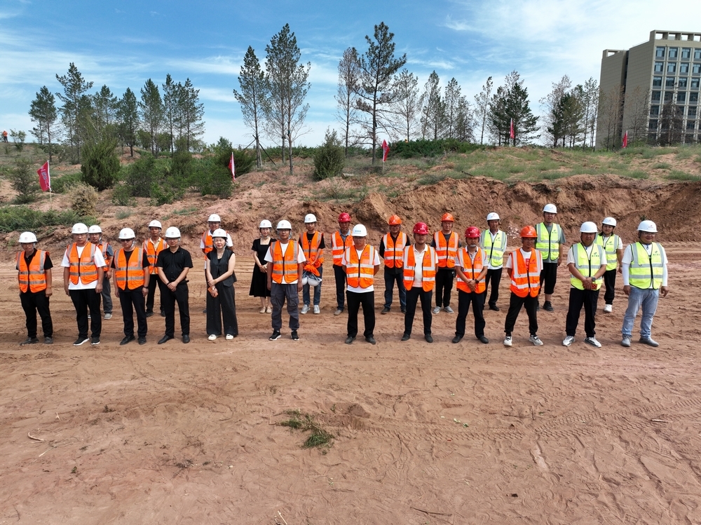 陜煤建設(shè)內(nèi)蒙古分公司：舉行鄂爾多斯應(yīng)用技術(shù)學(xué)院辦學(xué)條件提升項(xiàng)目工程開工典禮