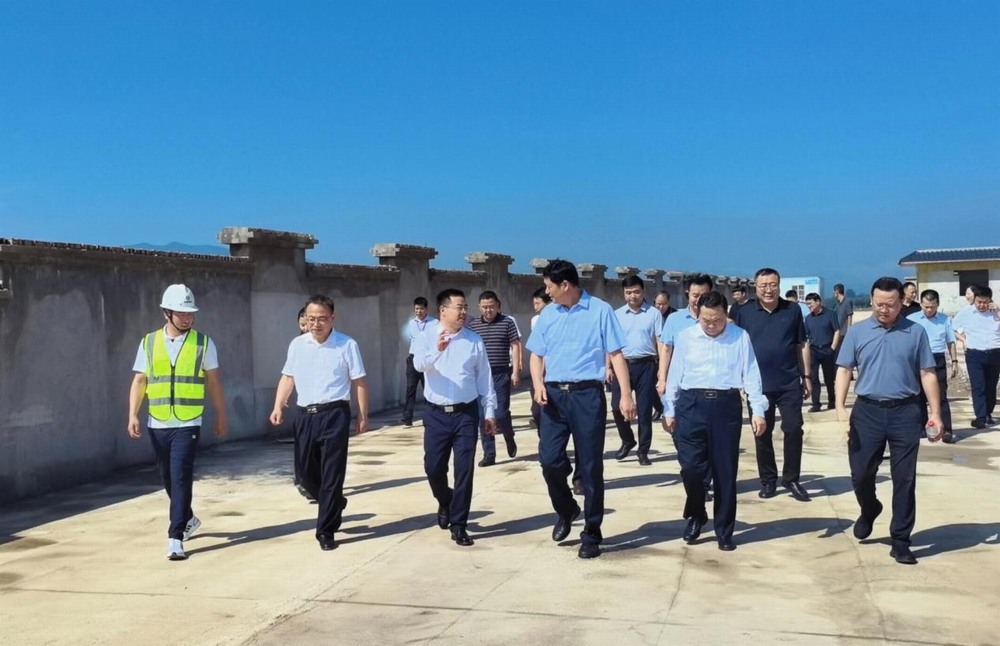 陜煤建設(shè)綠宇公司：咸陽市委常委、副市長羅軍蒞臨陜煤建設(shè)綠宇公司承建的淳化縣殯葬服務(wù)設(shè)施建設(shè)項目指導工作