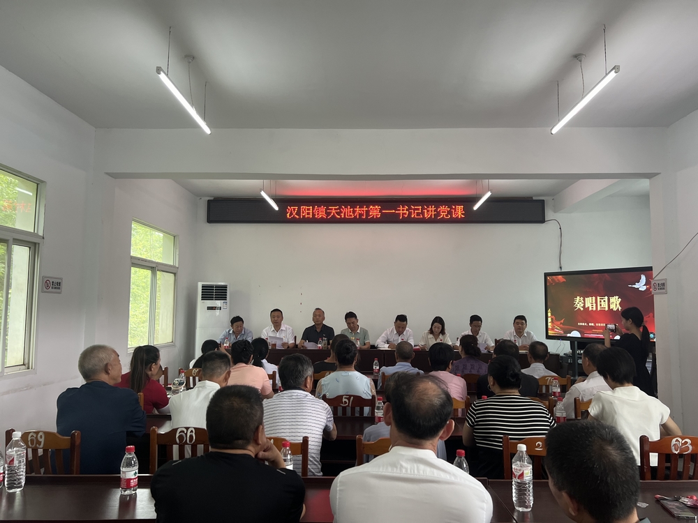 陜煤建設(shè)駐村工作隊：助力村上 幫在心上