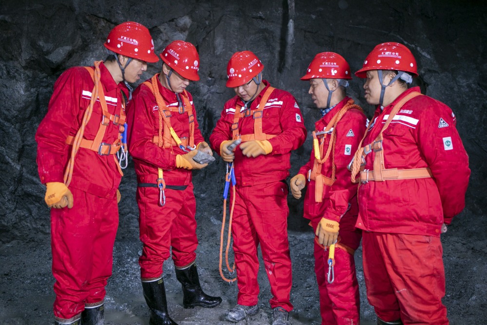 陜煤建設礦建三公司：“黨建紅”引領“發(fā)展路”