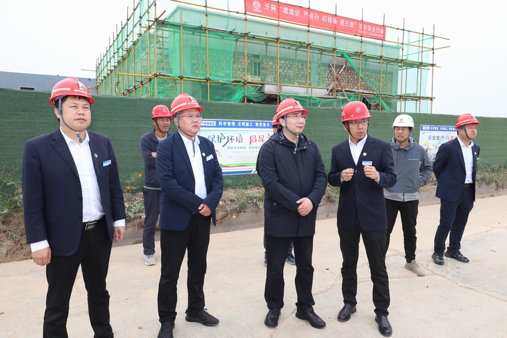 陜西彬長礦業(yè)集團有限公司副總經理郭林生一行深入陜煤建設天工公司基層項目檢查指導工作