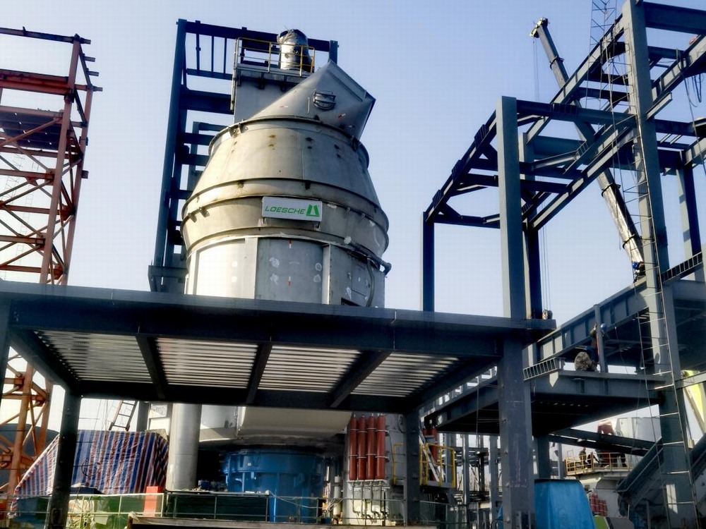 陜煤建設(shè)機電安裝公司建材科技項目部順利完成2#礦渣磨機主體安裝