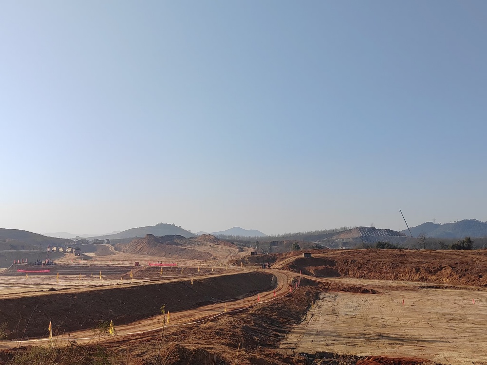 搶晴天、戰(zhàn)雨季 以“光明之戰(zhàn)”鑄就精品工程