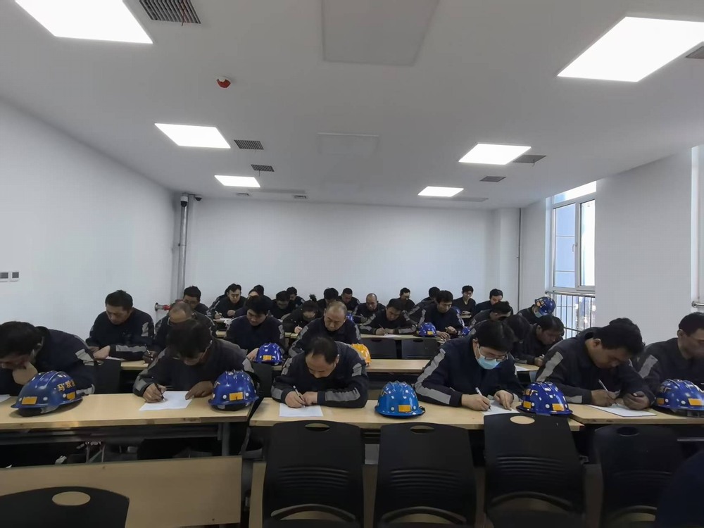 陜煤建設(shè)洗選煤運(yùn)營公司紅柳林洗煤廠項(xiàng)目部：撬動(dòng)人才引領(lǐng)“新引擎，賦能現(xiàn)場管理“譜新篇”