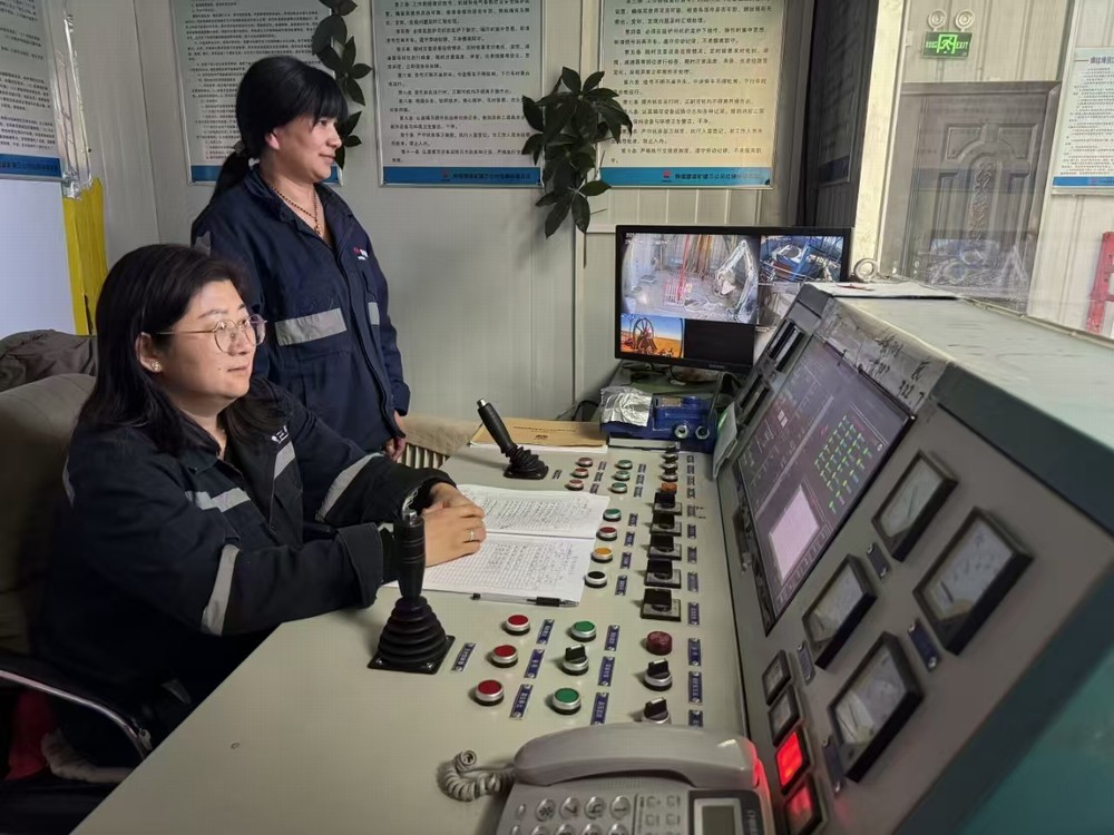 以愛之名，致敬每一位職場“超人媽媽”