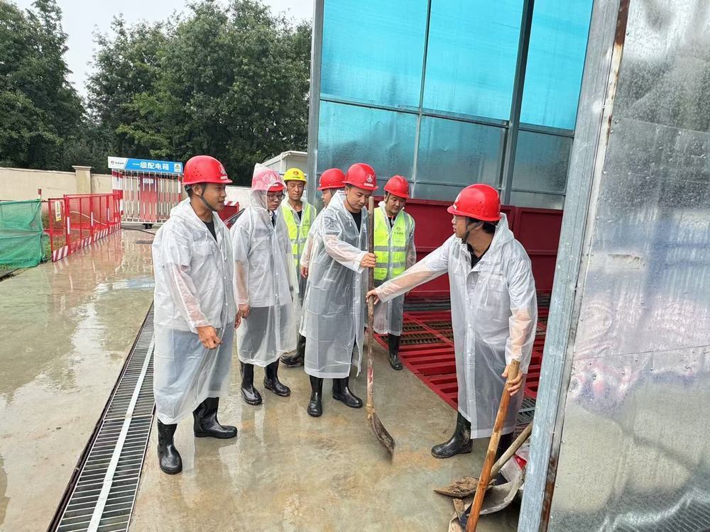 陜煤建設(shè)天工公司土建第二十七項(xiàng)目部：“汛”速行動(dòng)，嚴(yán)守雨季安全線
