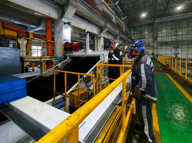 陜煤建設(shè)洗選煤運(yùn)營公司紅柳林洗煤廠項(xiàng)目部：心有猛虎，細(xì)嗅薔薇