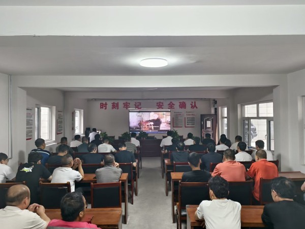 陜煤建設(shè)煤礦運(yùn)營(yíng)服務(wù)分公司：聞“汛”而動(dòng) 撐起“安全傘”