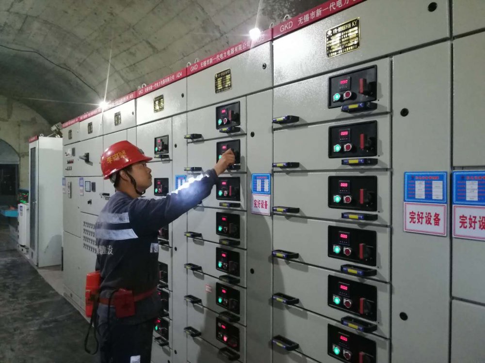 陜煤建設(shè)渭南分公司第一安裝項目部：你戰(zhàn)高溫，我送清涼，這個夏天不服“暑”