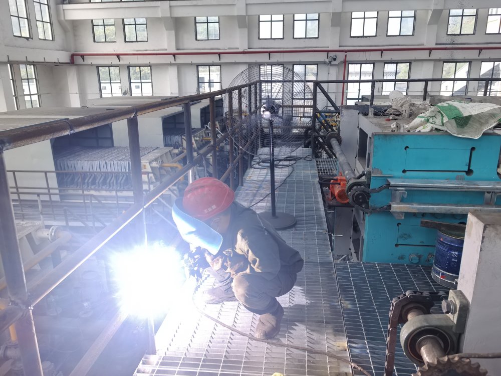 陜煤建設(shè)韓城分公司安裝六項目部：“清涼暴擊”已就位！硬核守護(hù)工地“抗暑特種兵”