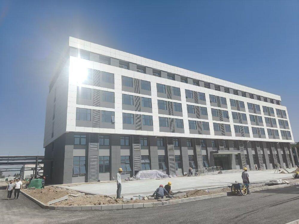 陜煤建設(shè)渭南分公司承建的胡家河二號(hào)風(fēng)井項(xiàng)目綜合樓工程順利通過竣工驗(yàn)收