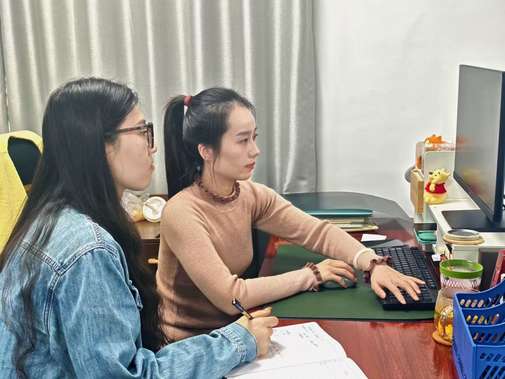 “賬”里春秋藏嚴(yán)謹(jǐn)，學(xué)中奮進(jìn)護(hù)發(fā)展