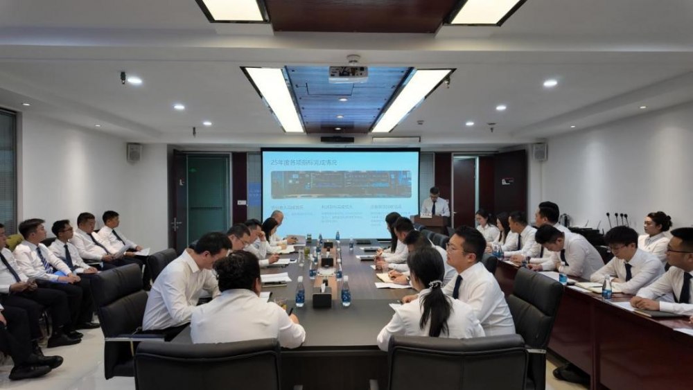 陜煤建設(shè)綠宇公司:召開(kāi)2025年度中層管理人員述職考核大會(huì)