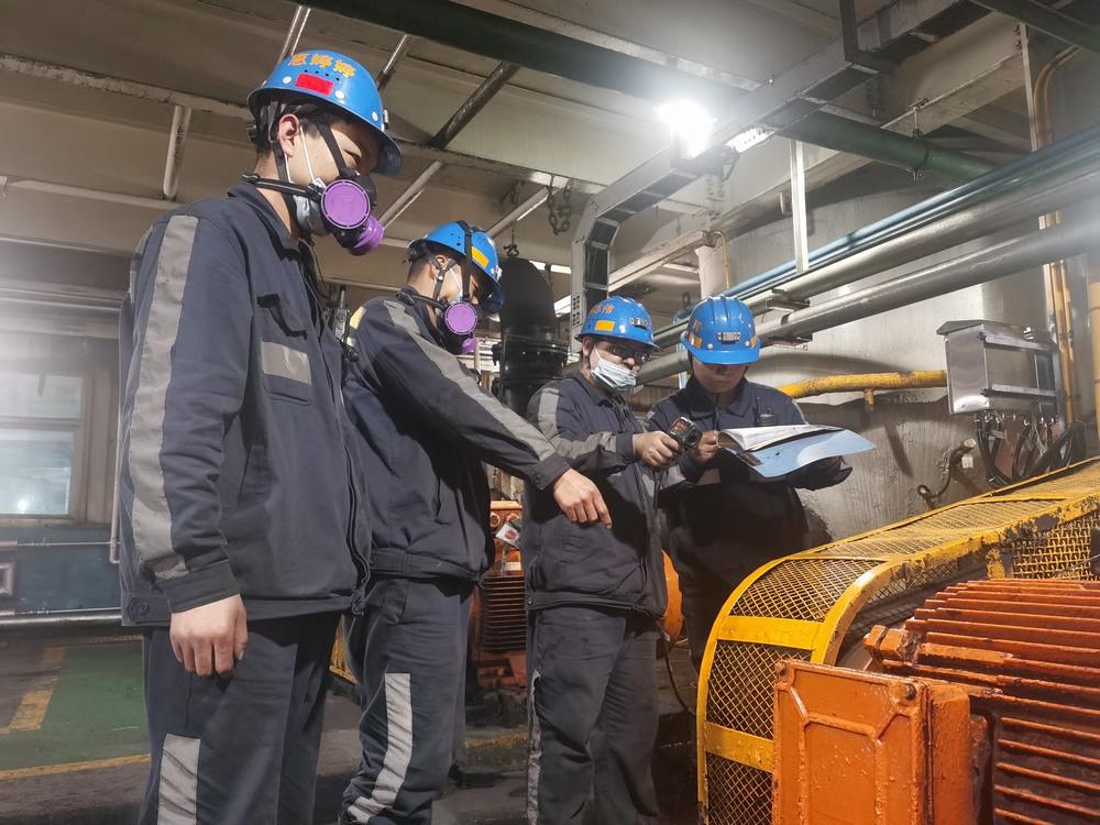 陜煤建設(shè)洗選煤運營公司紅柳林洗煤廠項目部：學兩會精神 顯實干擔當