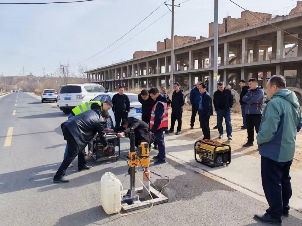 陜煤建設(shè)榆林公司承建的榆神熱電至南七路供熱管網(wǎng)工程N(yùn)2標(biāo)段順利通過竣工驗收