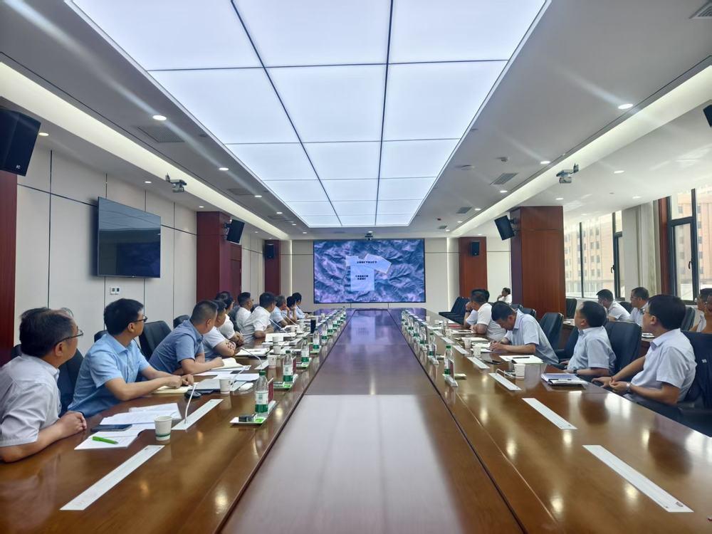 陜煤建設(shè)礦建二公司:以“對(duì)標(biāo)”促“達(dá)標(biāo)” 研學(xué)先進(jìn)拓思路